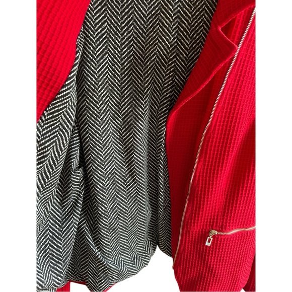 Chico's red textured moto jacket gold zippers black white lining Sz 1 (8-10) - Picture 4 of 7